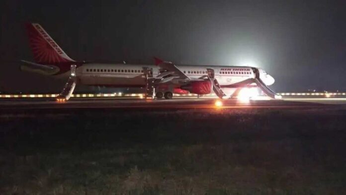 Bengaluru Engine fire of Air India Express plane emergency landing of the plane made