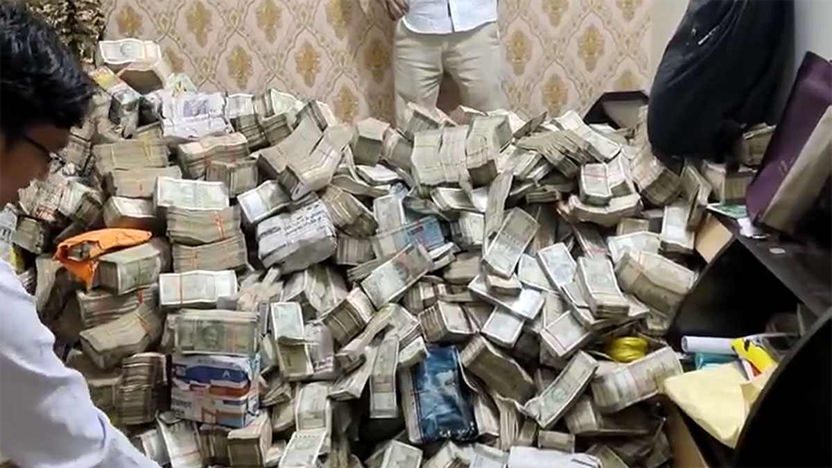 ED raided several places in Ranchi, Rs 25 crore found in the house of Jharkhand minister's aide