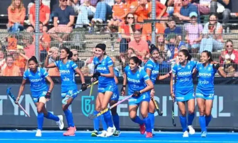 Indian Junior Women's Hockey team won 2-0