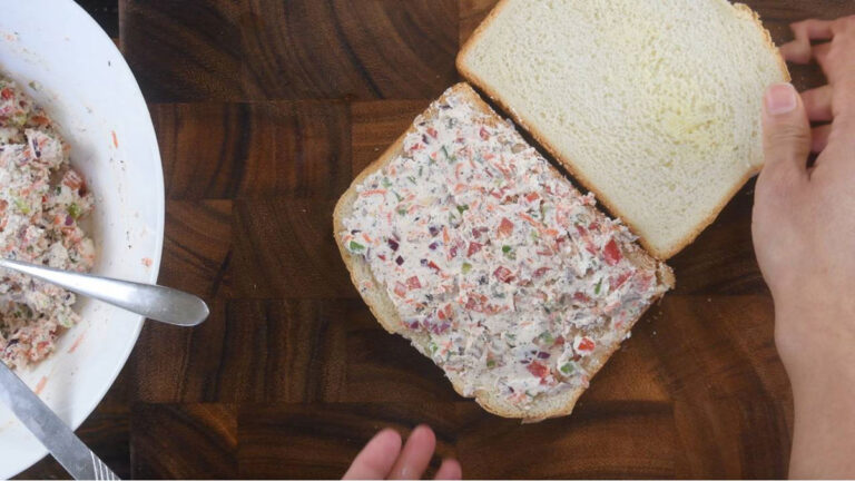 Curd bread: सुबह नाश्ते में बनाएं स्वादिष्ट दही ब्रेड