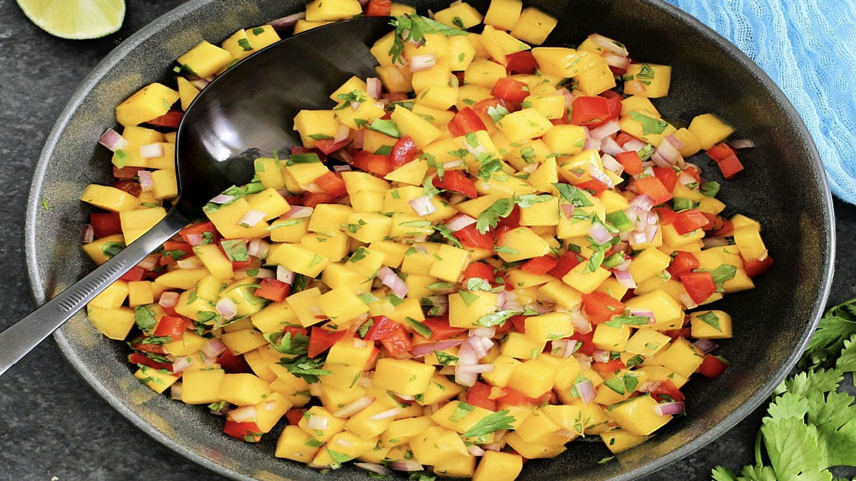 Make these delicious dishes made from Raw Mango in summers (1)