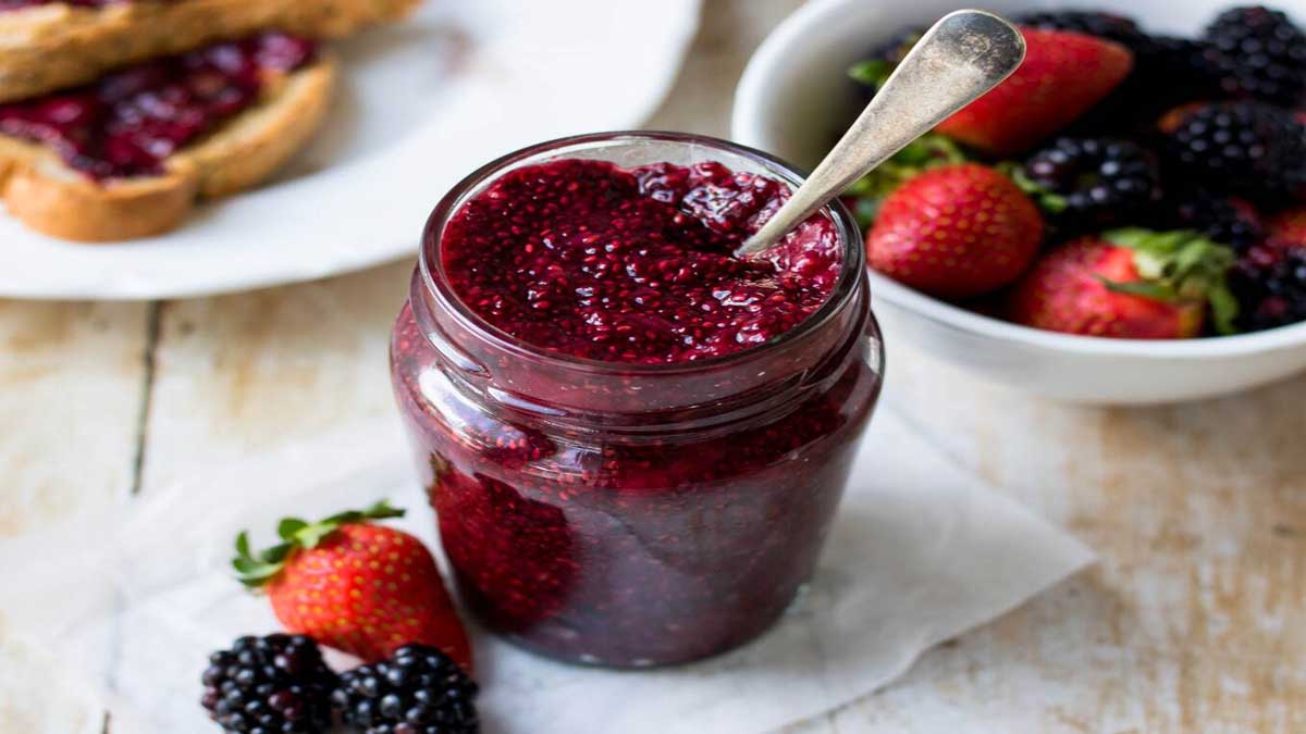Mulberry 5 Sweet and Savory Mulberry Recipes for Summer