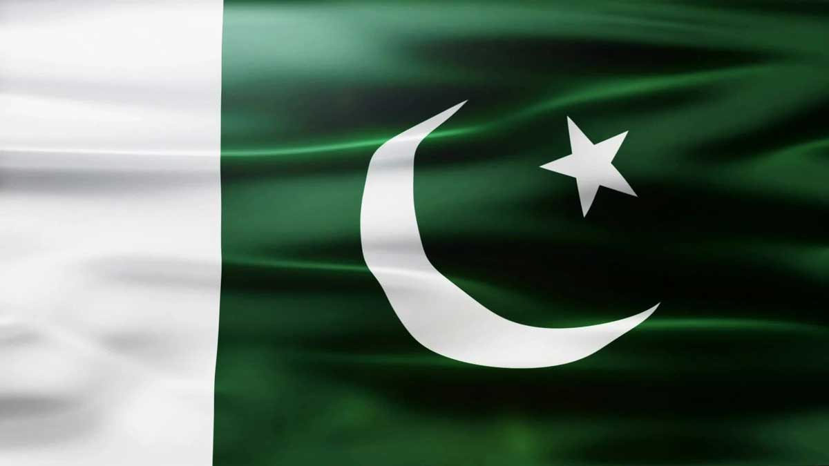 Pakistani college imposes ban on students political participation