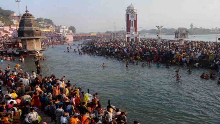 Buddha Purnima पर भक्तों ने ‘हर की पौड़ी’ पर गंगा में किया पवित्र स्नान 