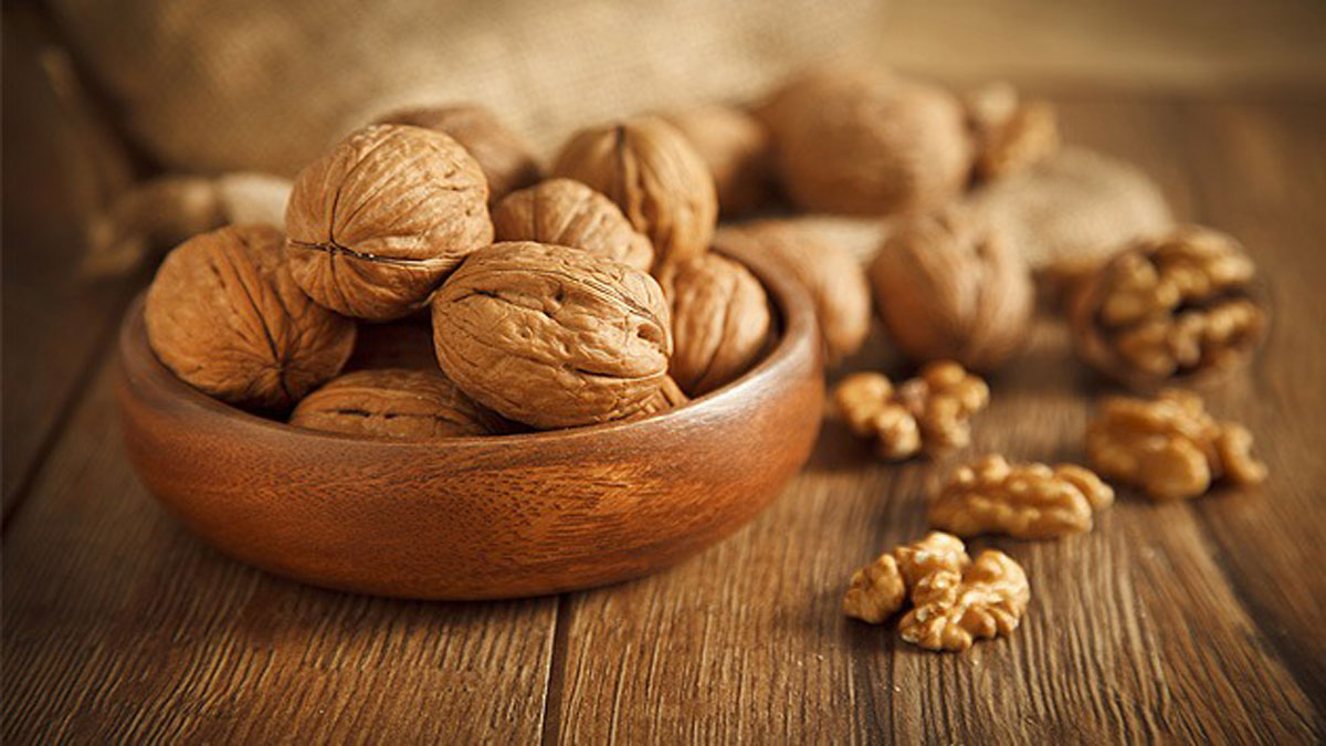 Which dry fruit should be eaten in cancer 2