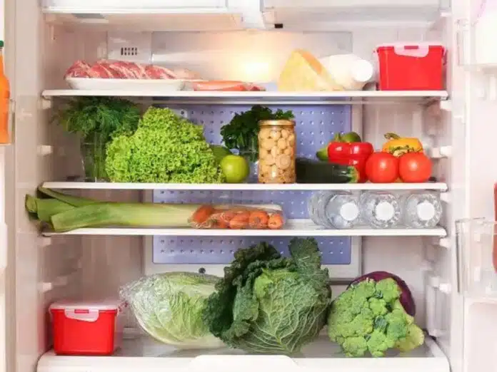 Which fruits should not be kept in the fridge