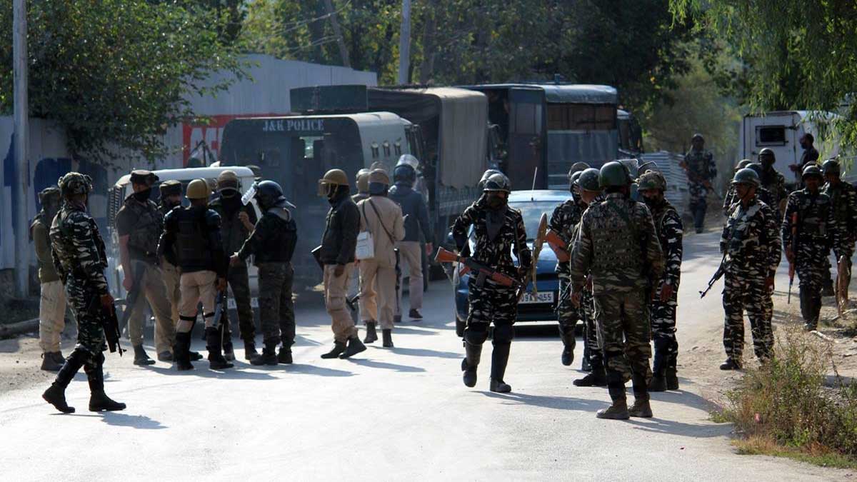 firing amid security forces and terrorists in J-K Kulgam