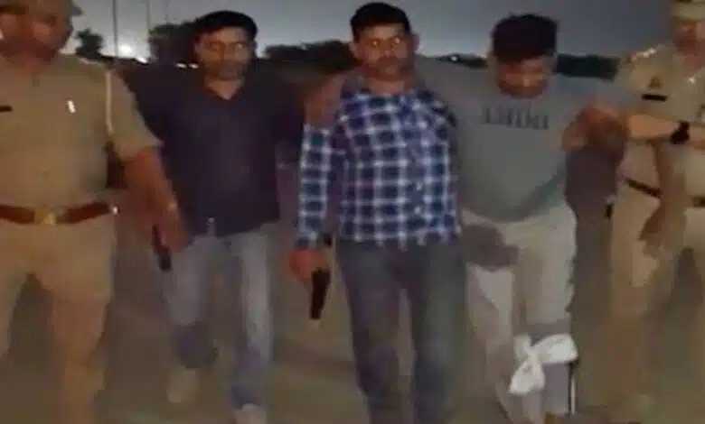 2 members of Thak-Thak gang arrested after encounter in UP's Noida