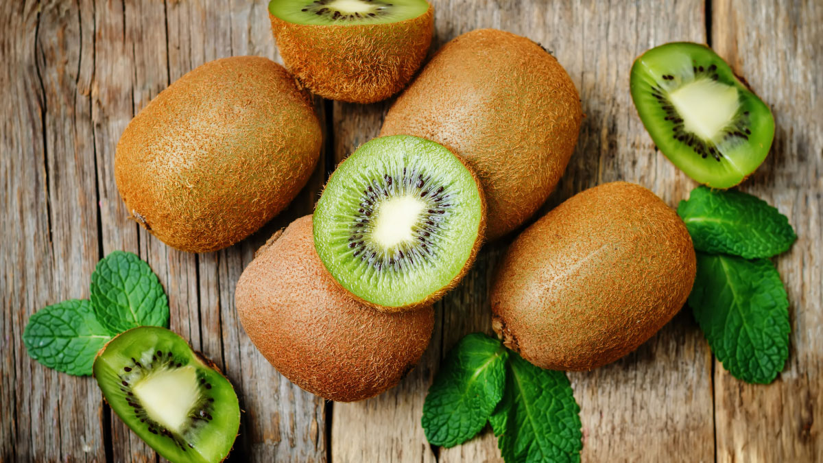 5 biggest benefits of eating kiwi in summer