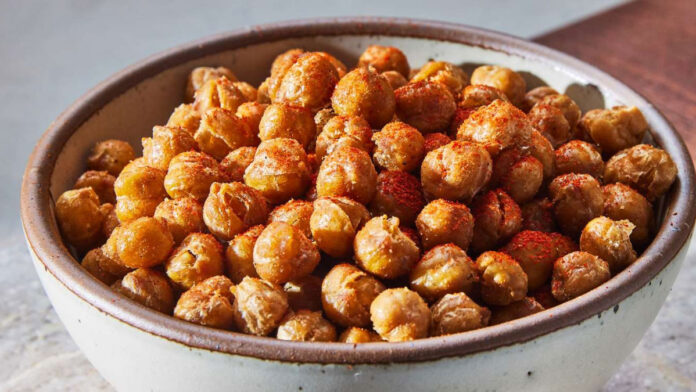 7 benefits of eating roasted chickpeas every day