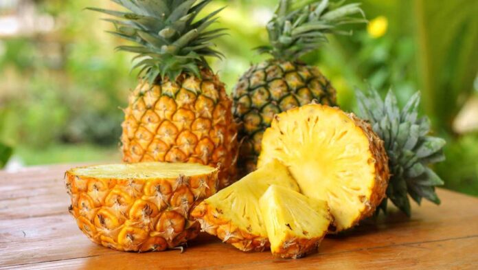 8 Amazing Benefits of Eating Pineapple Every Day