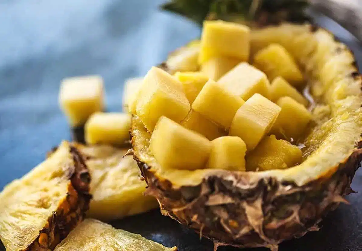 8 Amazing Benefits of Eating Pineapple Every Day