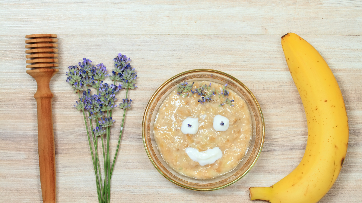 Banana face mask will enhance the glow of your face