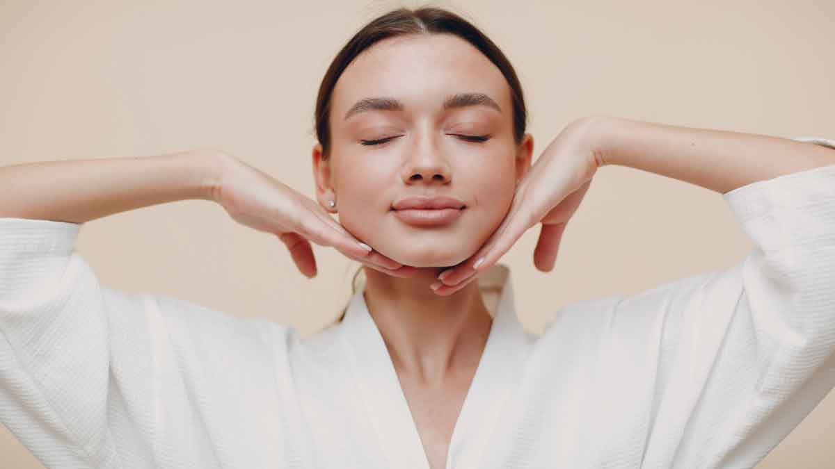 Benefits of doing facial Massage at night before sleeping