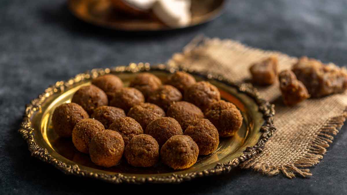 Black raisin-dry ginger laddu will do wonders