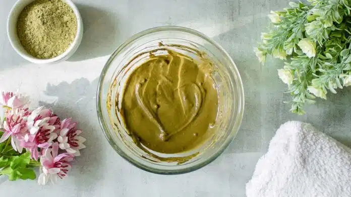 Color your hair with henna, just add this thing while mixing it