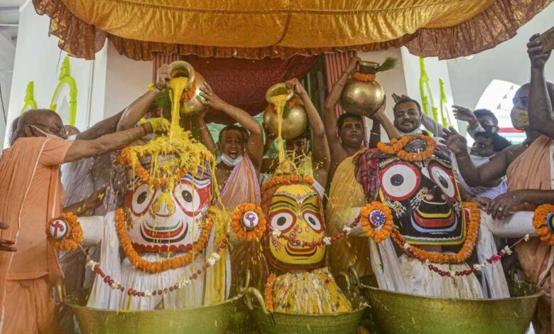 Devotees come to Odisha on Dev Snaan Purnima
