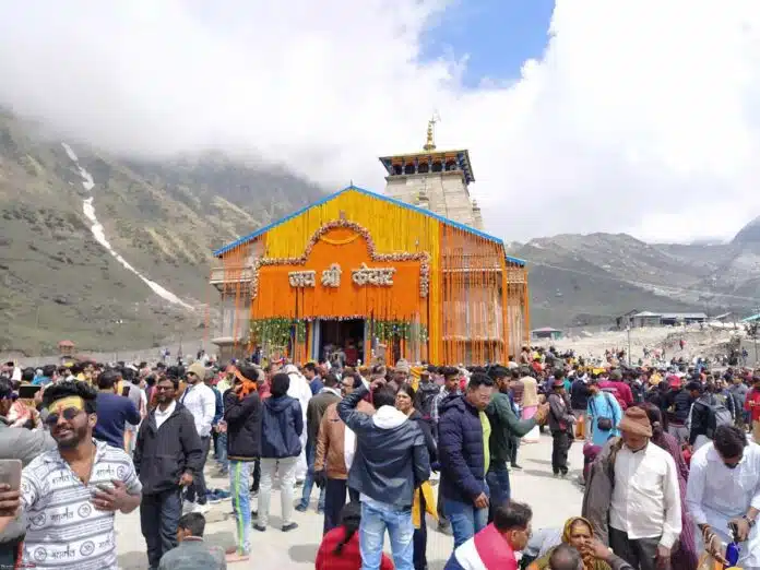 Devotees enjoyed darshan at Kedarnath Dham