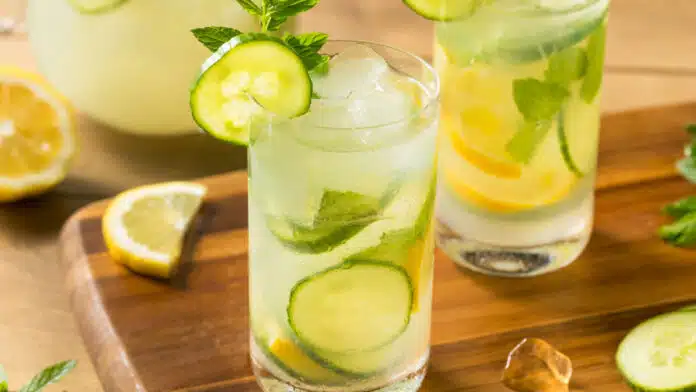 Drink Mint Lemonade in the scorching heat, it will refresh you