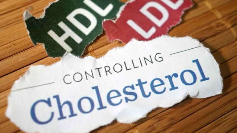 Cholesterol: रोज सुबह खाली पेट पानी में मिलाकर पिएं ये एक चीज, कोलेस्ट्रॉल के लिए है फायदेमंद