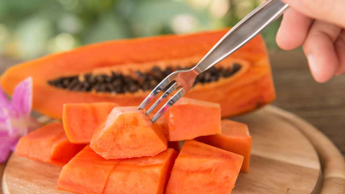 Eat this one thing by putting it in Papaya, constipation will be cured