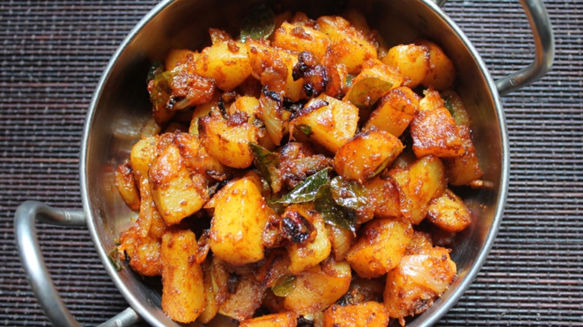 How to make Chettinad Potato Fry at home