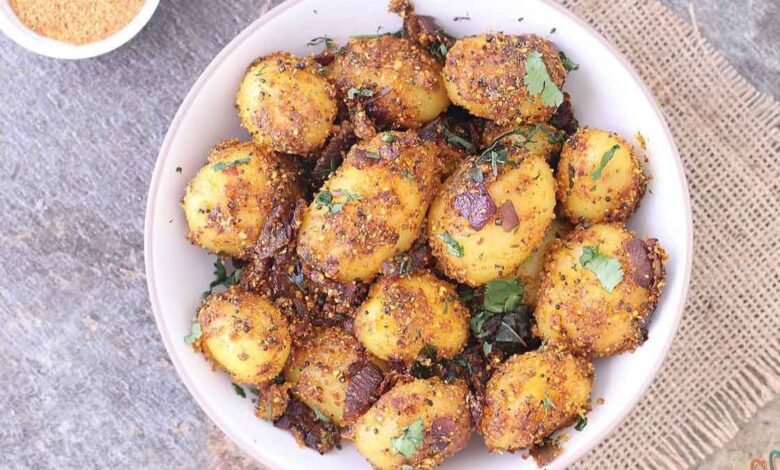 How to make Chettinad Potato Fry at home