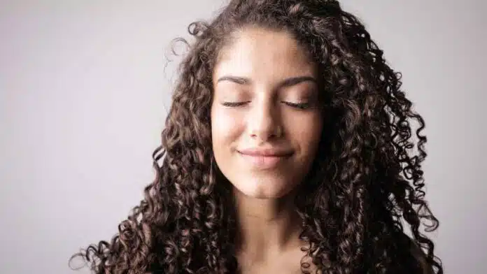 If You Straighten Your Curly Hair, Try These 21 Products