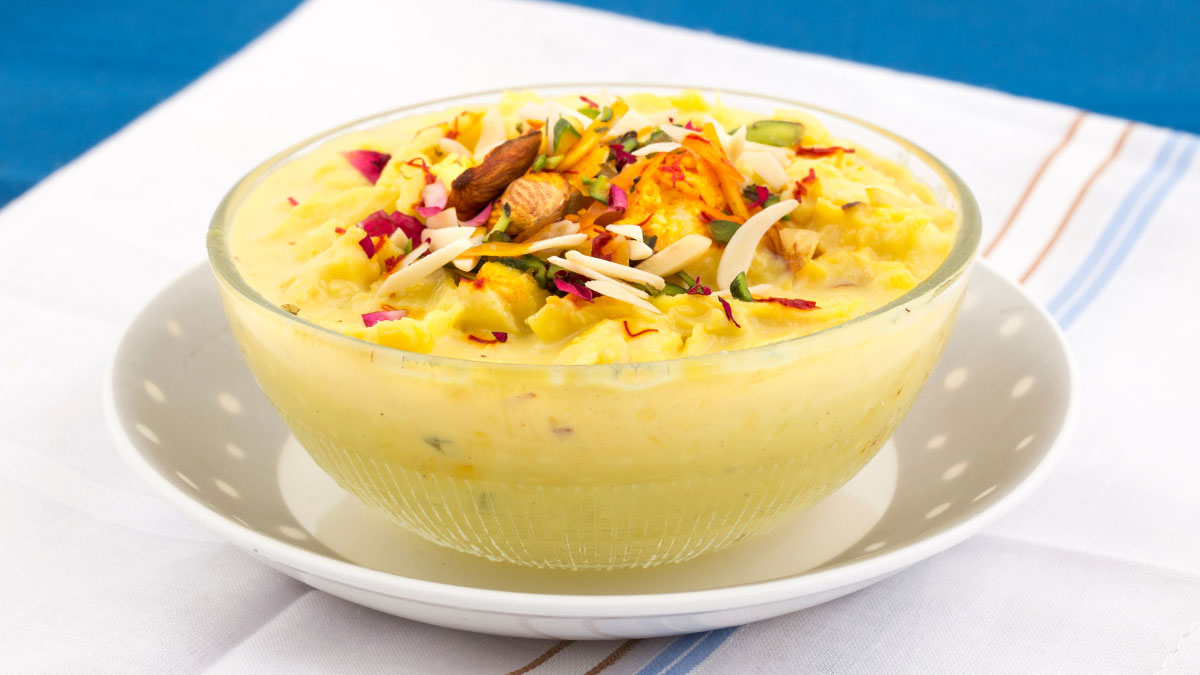 If you want to enjoy the taste in summer, then make Rabri Kulfi at home