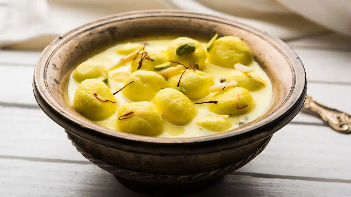 If you want to taste delicious Rasmalai then this is the easiest recipe