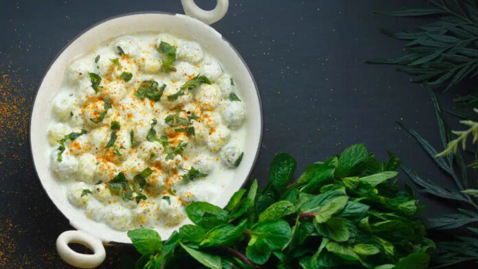 Instead of cucumber-boondi, try these 4 types of raita in summer, you will get coolness along with taste