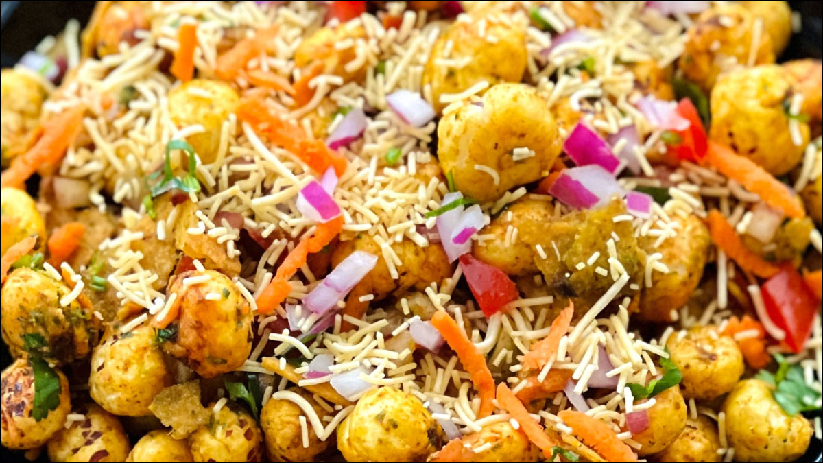 Make spicy makhana dahi chaat for evening snacks, the recipe is tasty, healthy and easy