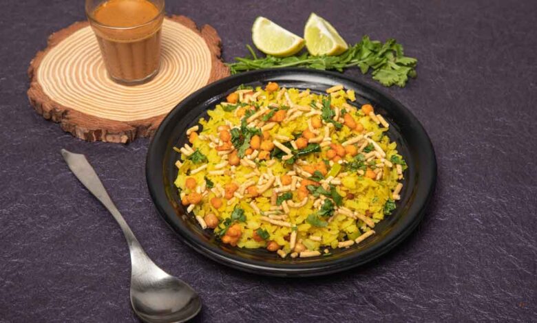 Make this easy and tasty breakfast without frying with Potato poha