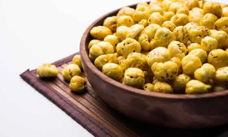 Make this spicy recipe of makhana for evening snack