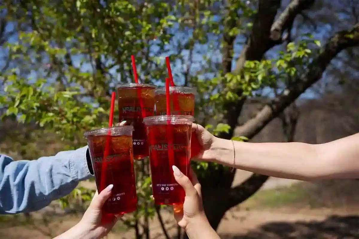 National Iced Tea Day A refreshing tribute to a timeless drink