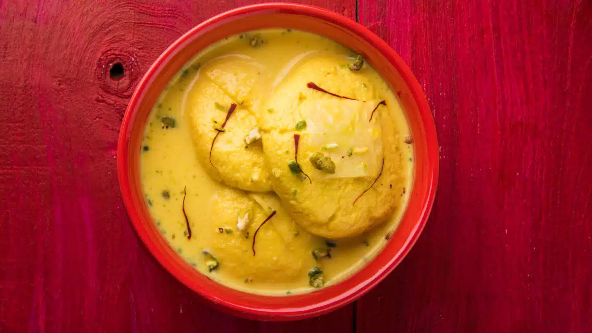 Ras Malai The recipe is very easy, now anyone can make it at home