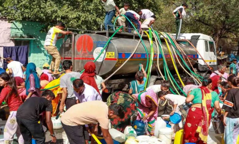 Residents of Delhi's Geeta Colony forced to collect water from tankers