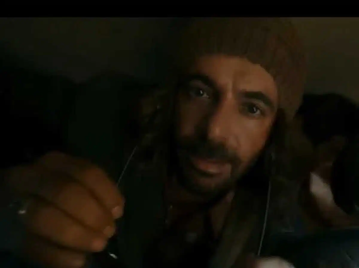 The song 'Kya Hua' from the movie 'Blackout' released