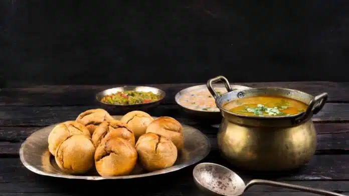 These 5 places in Delhi are great to eat Dal Baati Churma