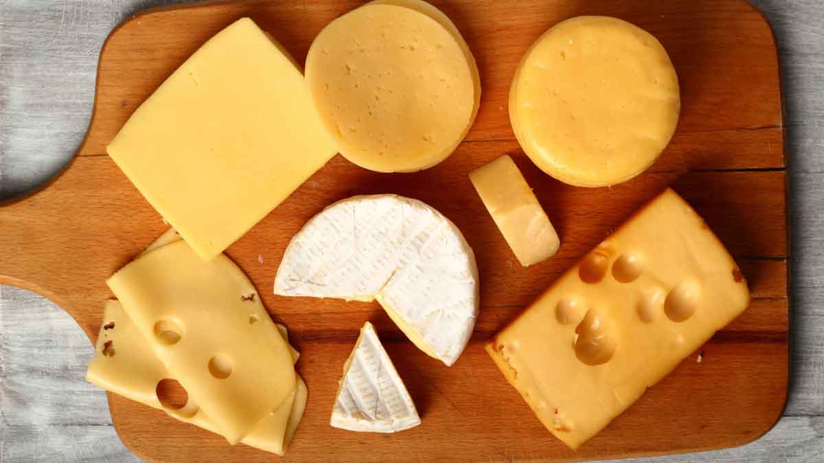 These 9 people should not eat Cheese