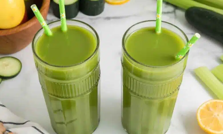 This green juice is a treasure trove of medicines, prepare it in 5 minutes