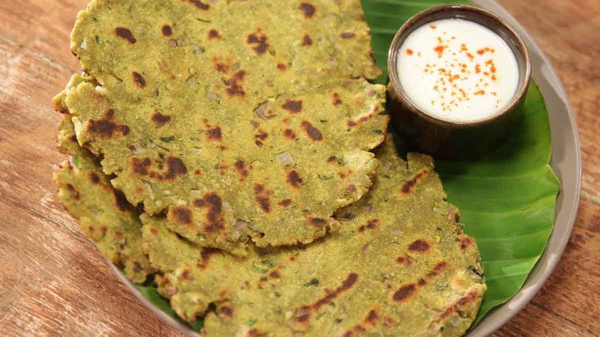 This quick breakfast is amazing, make Maharashtra's famous dish Dhapate in 5 minutes