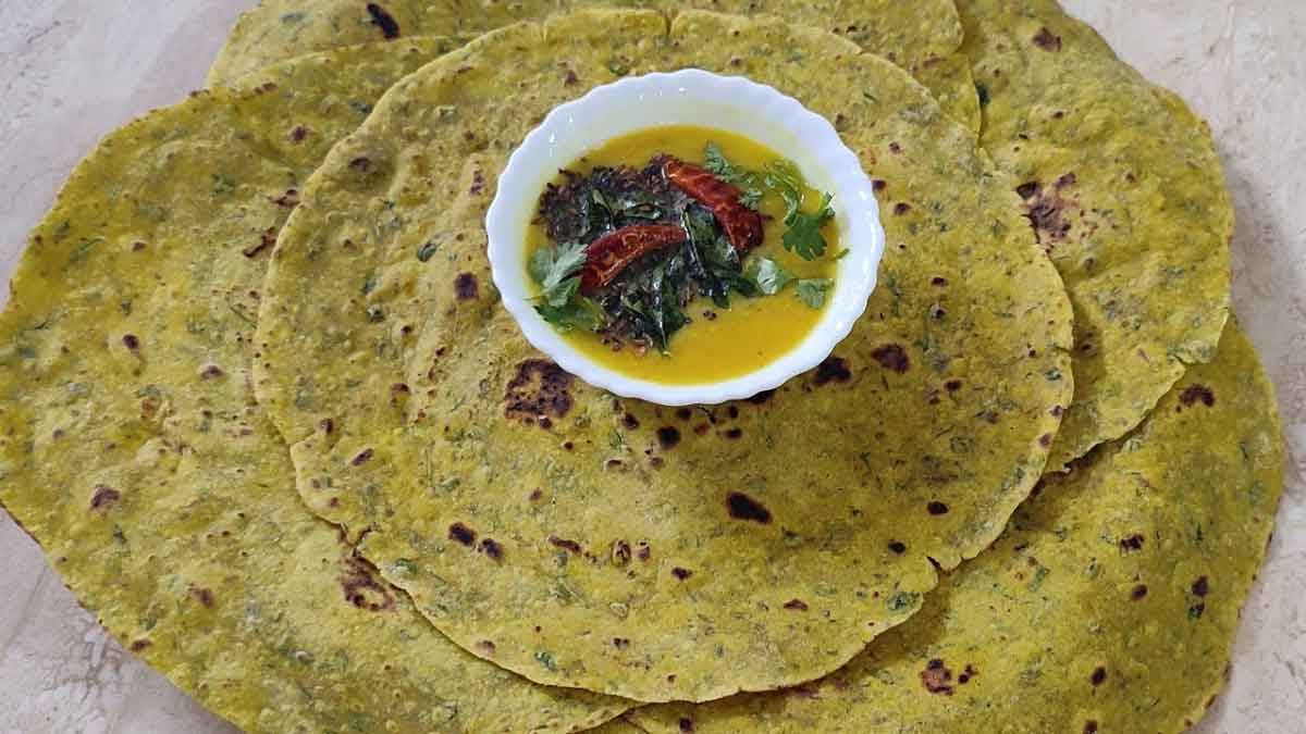 This quick breakfast is amazing, make Maharashtra's famous dish Dhapate in 5 minutes