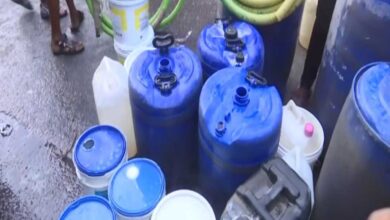Water crisis in Delhi long queues at tankers across the city