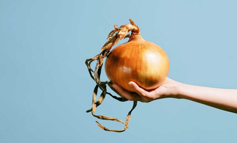 What effect does eating onions every day have on your body