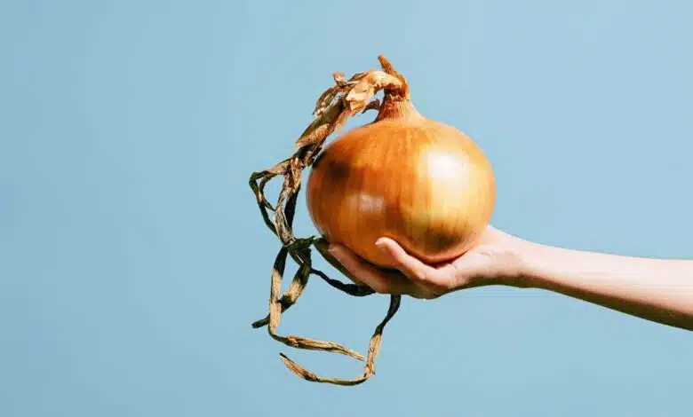 What effect does eating onions every day have on your body