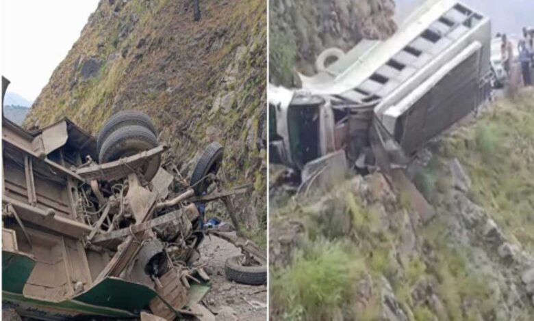 Bus falls into a ditch in Jubbal, Himachal Pradesh