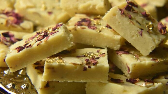 1 kg of Halwai-like Barfi using 1 bowl of semolina in a new way using less ghee 