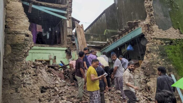 3 people died due to building collapse in Dwarka Gujarat