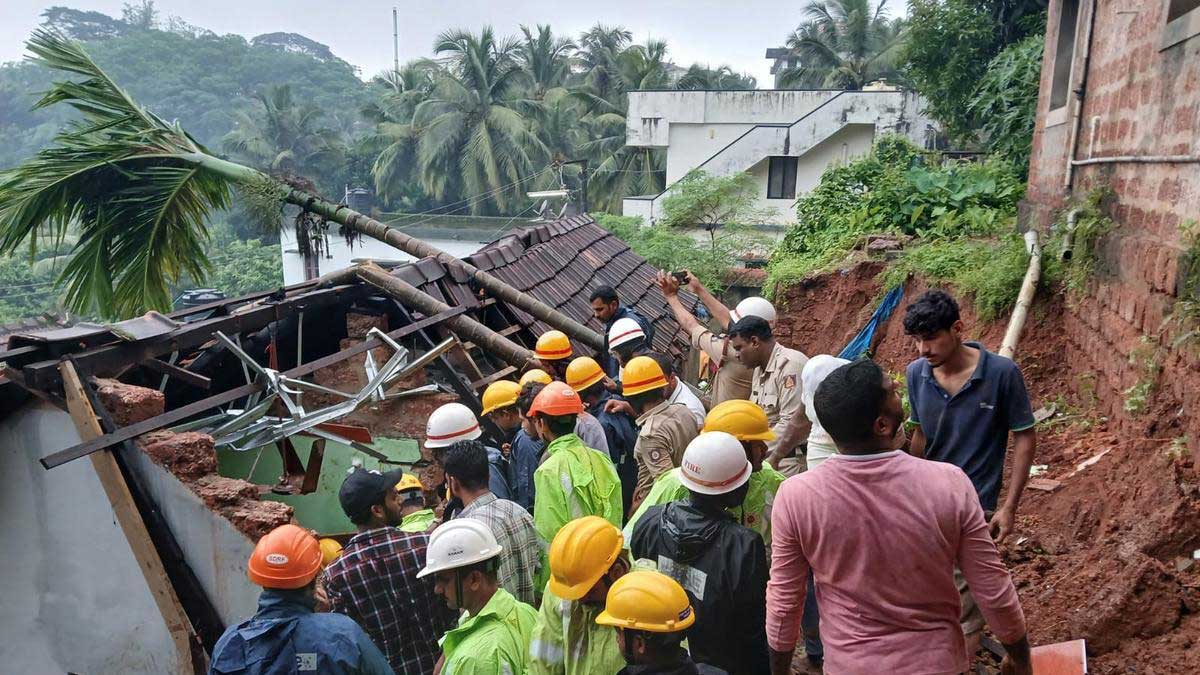 3 people died in Karnataka when the wall of a house collapsed during rain